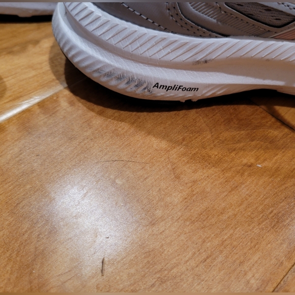 Asics running shoes - Picture 5 of 10